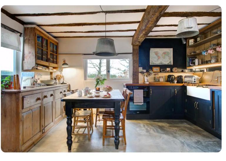 The Dairy, One Bedroom Cottage In A 15Th Century Farmhouse Parham Esterno foto