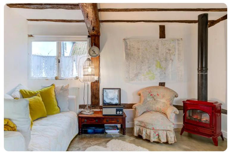 The Dairy, One Bedroom Cottage In A 15Th Century Farmhouse Parham Esterno foto