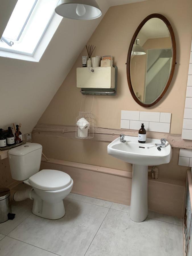 The Dairy, One Bedroom Cottage In A 15Th Century Farmhouse Parham Esterno foto